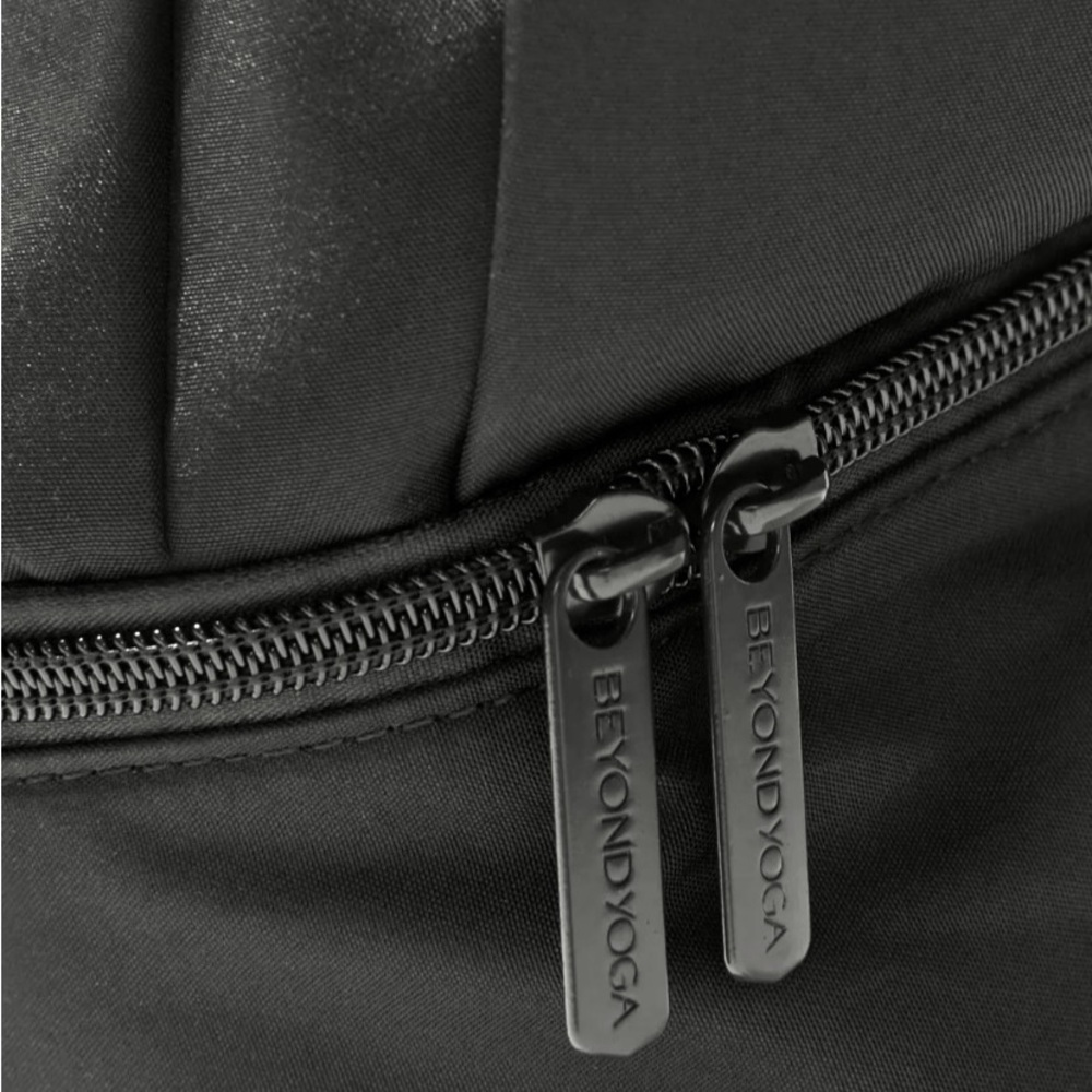 Beyond Yoga, Yoga Gym Bag, Drawstring Tote Backpack Bag Carry-All Bag Black - Picture 4 of 11